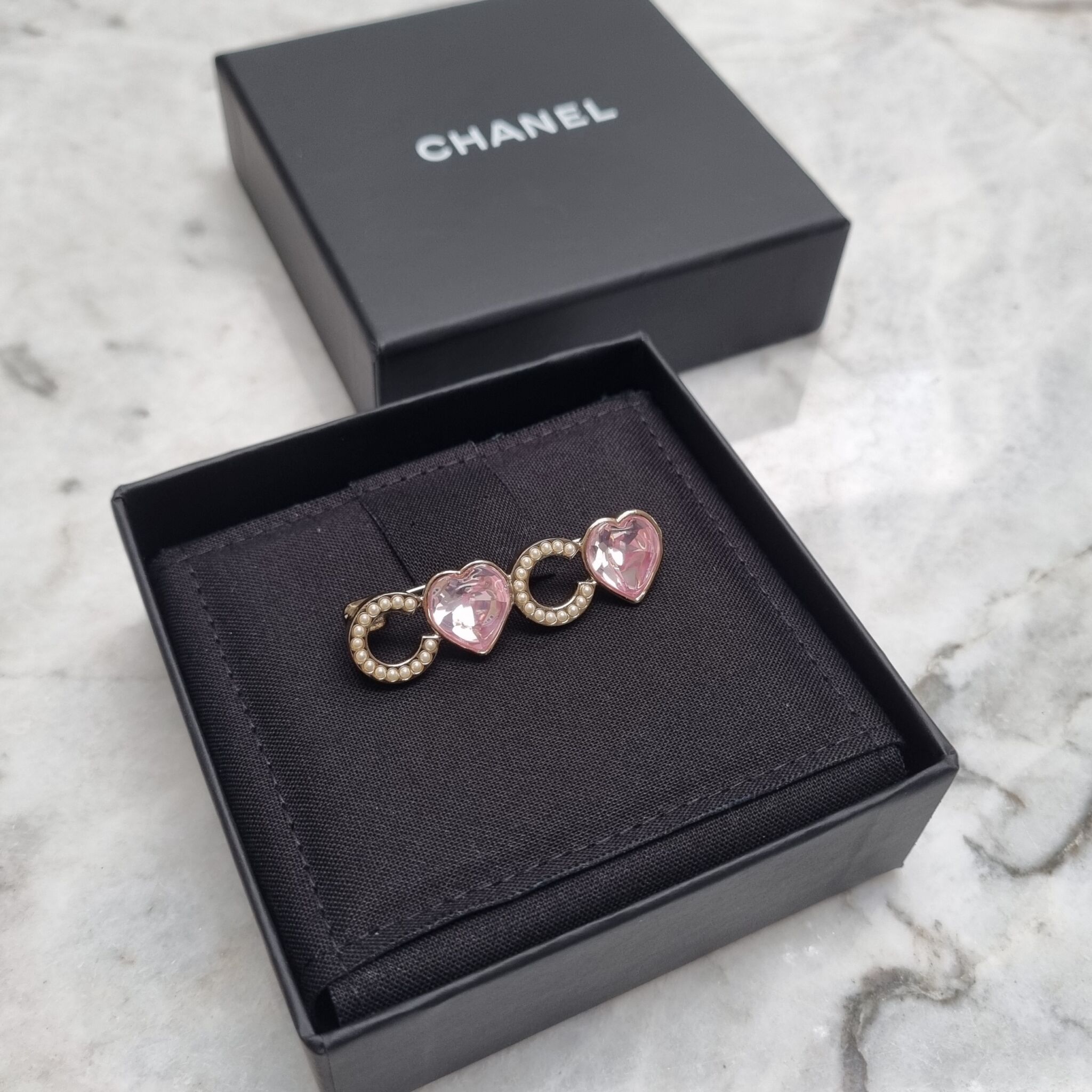 Chanel cufflinks  Coco chanel, Accessories, Chanel