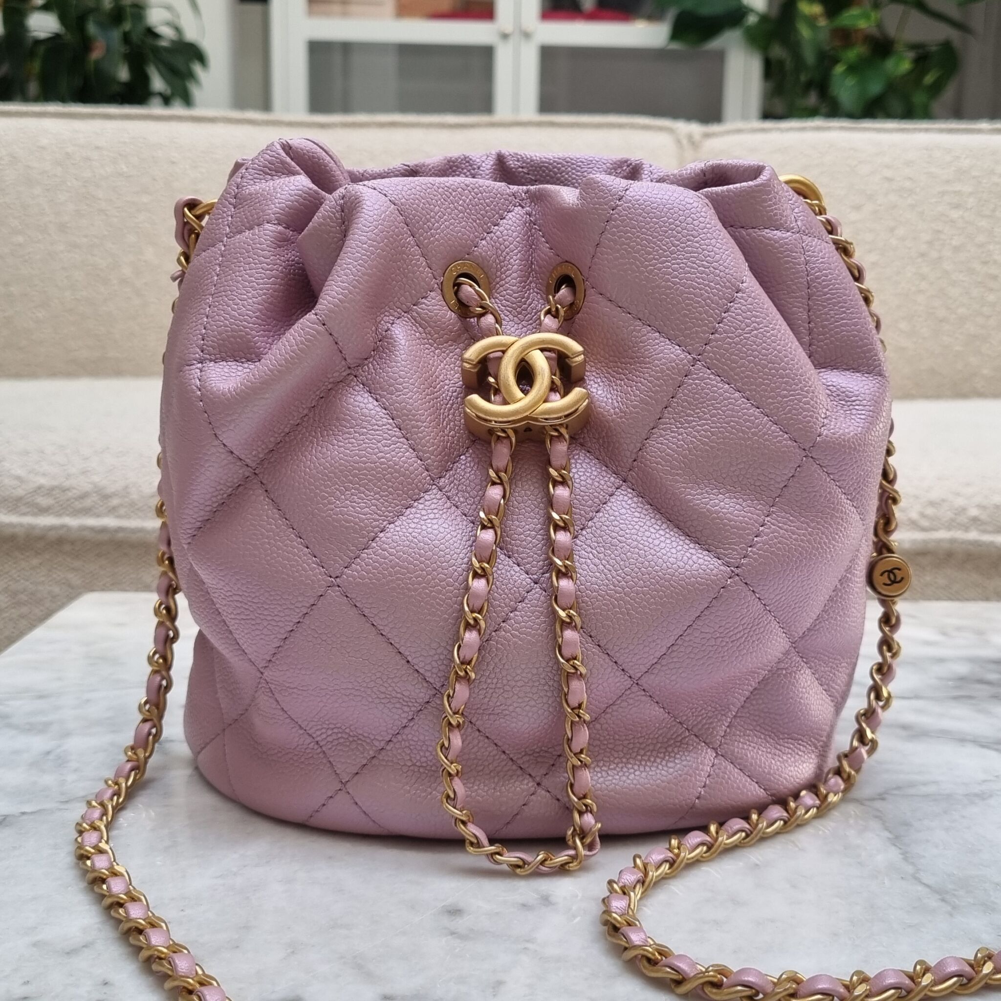 Chanel Business Affinity Drawstring Bucket Bag Pink Caviar Gold Hardwa –  Coco Approved Studio