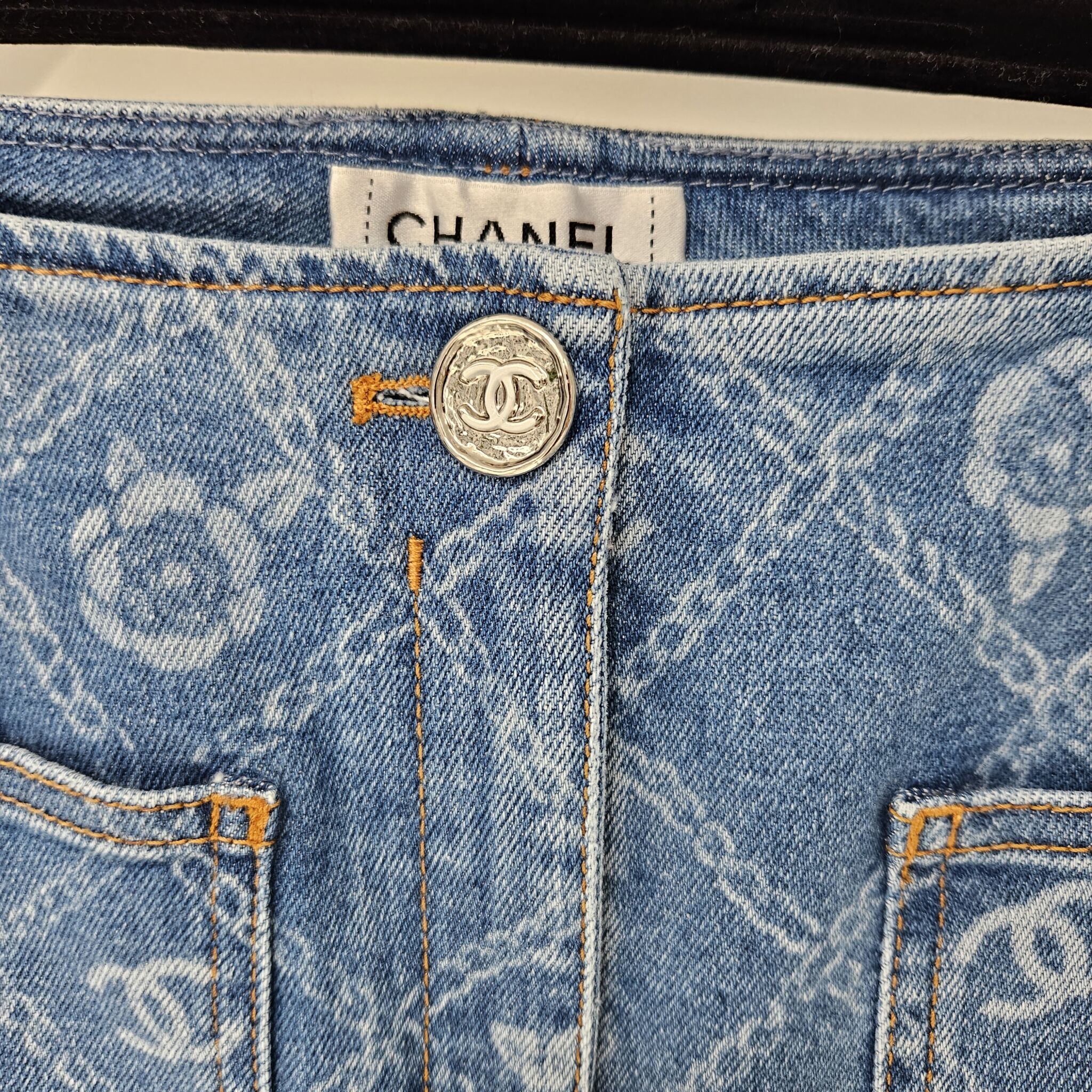 world emotional Bathtub Chanel 23A Denim Jeans, Blue, 40 - Laulay Luxury