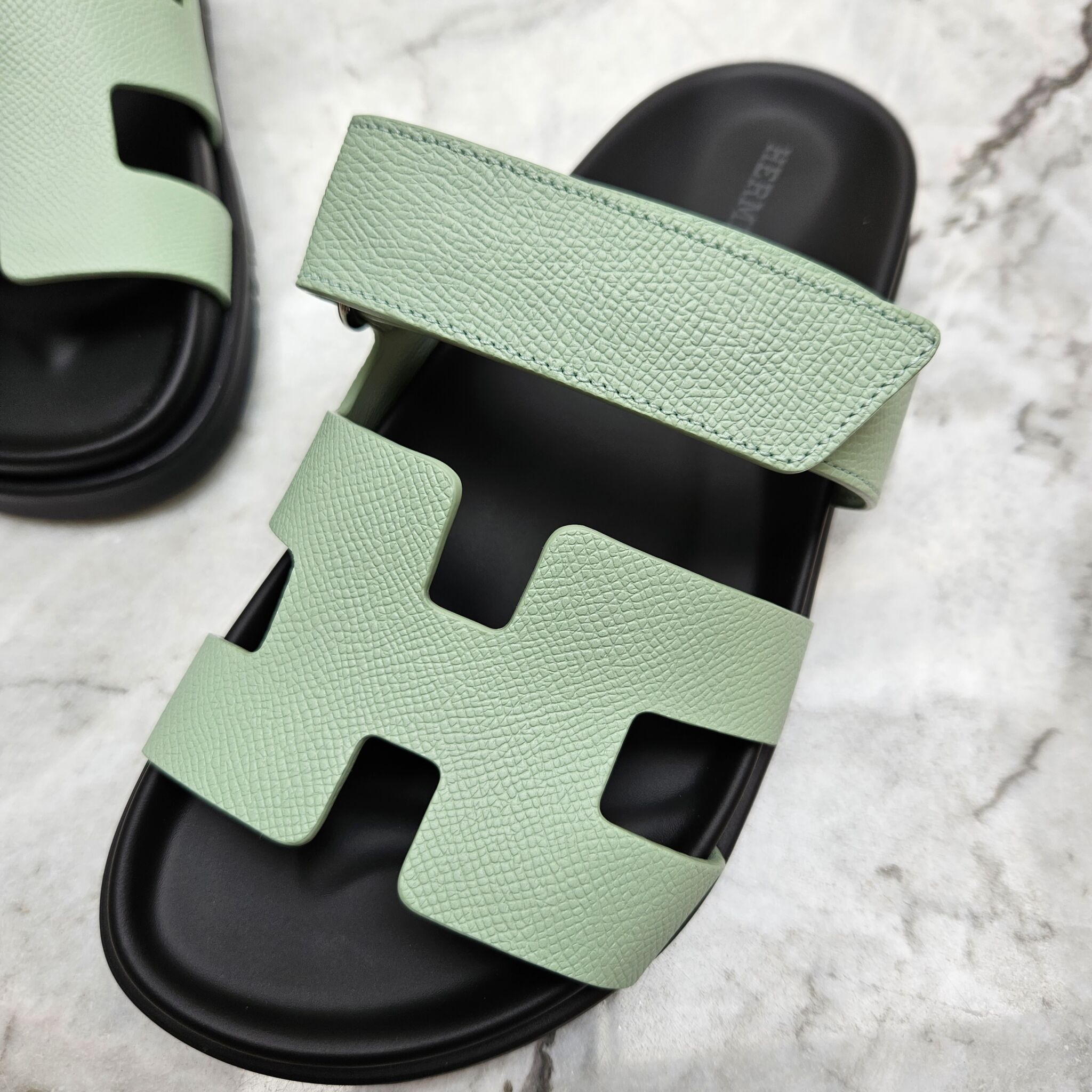 BNIB* Hermes Womens Chypre Epsom Sandals Vert Jade Pastel Green Size 36