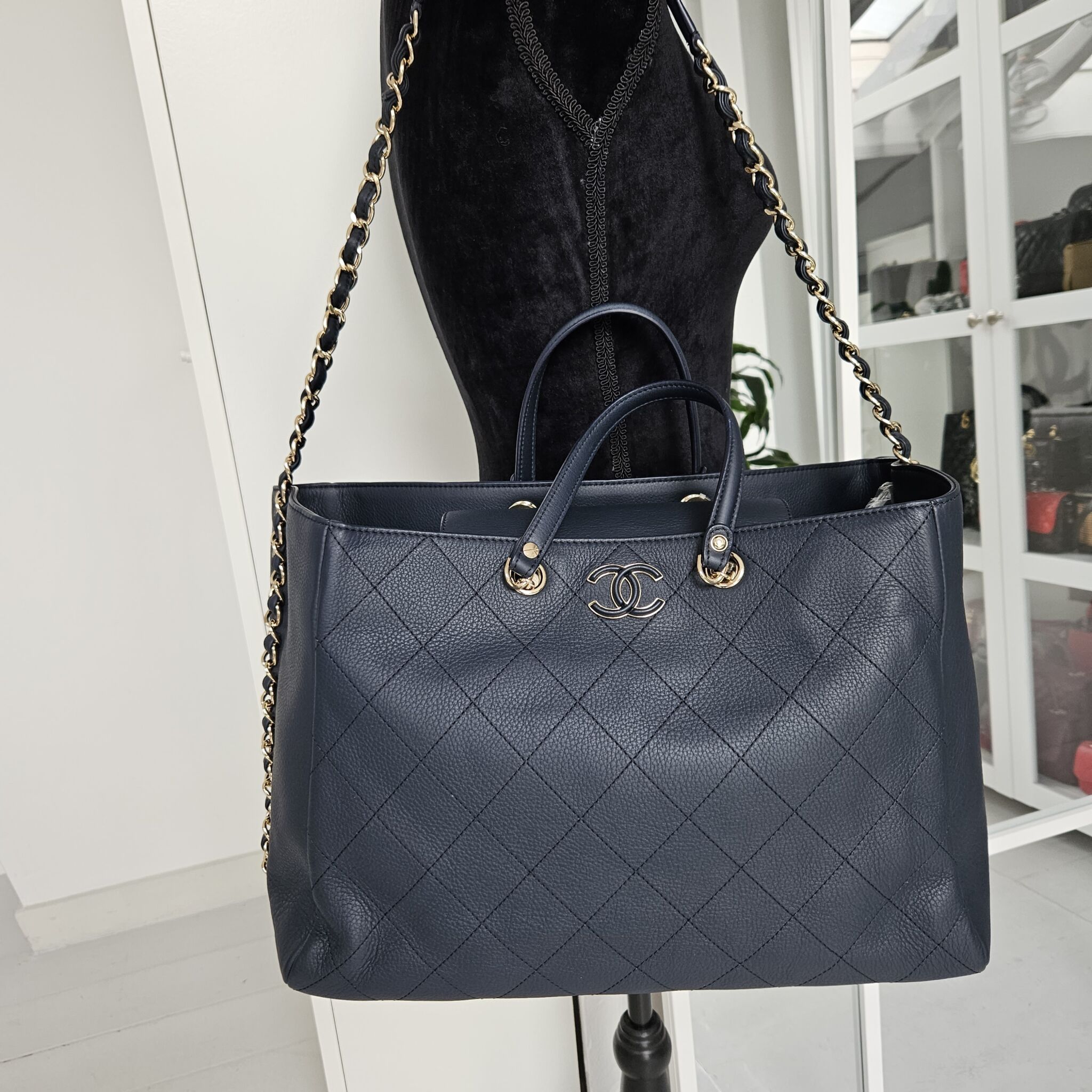 Chanel large shopping bag 2019 new arrivals