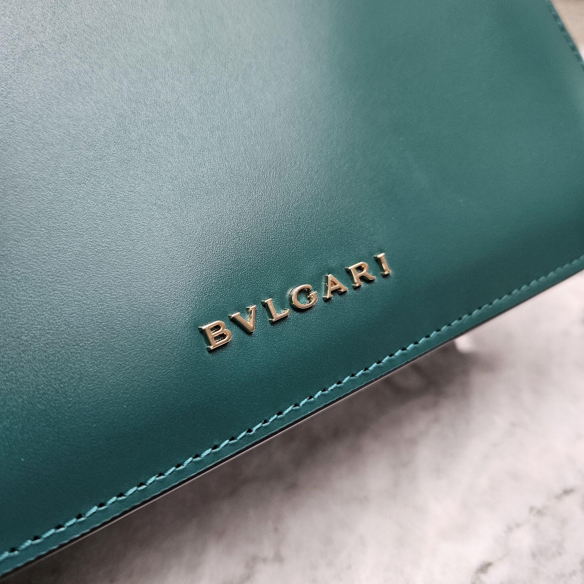 Bulgari Forever Serpenti Bag, Kalveskind, Emerald Green GHW - Laulay Luxury