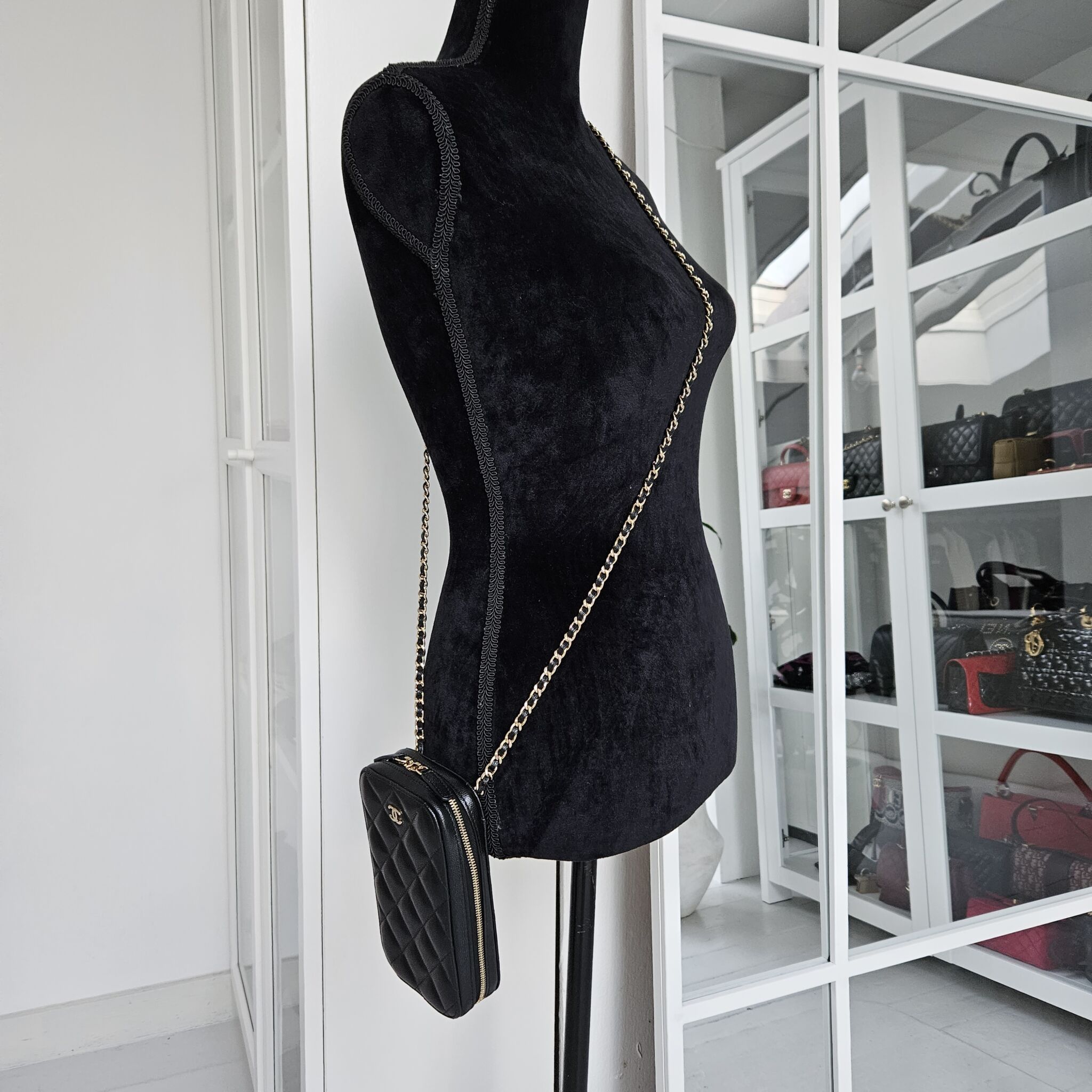 Chanel Phone Bag, Caviar, Black GHW - Laulay Luxury