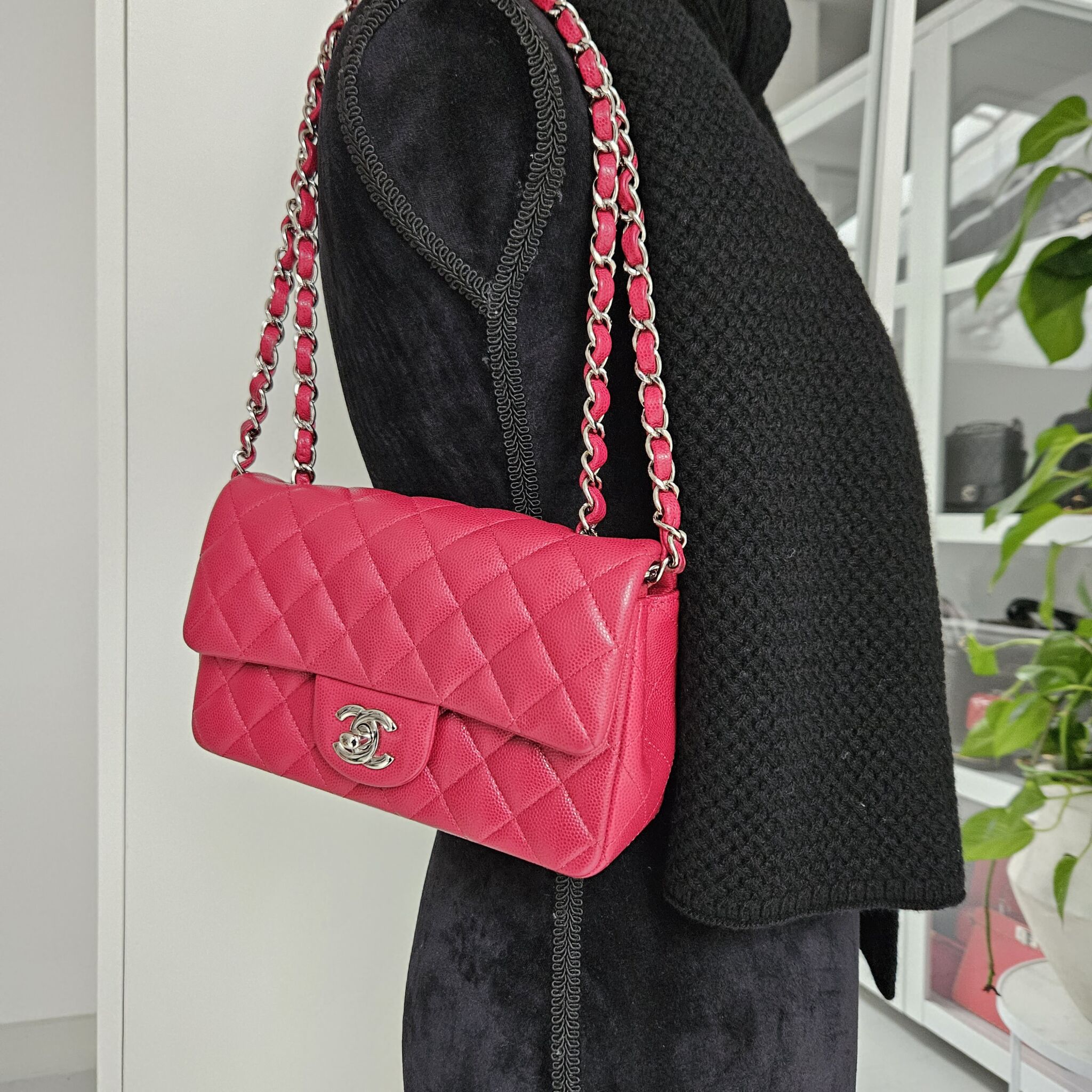 Chanel 18b Medium Classic Double Flap Bag