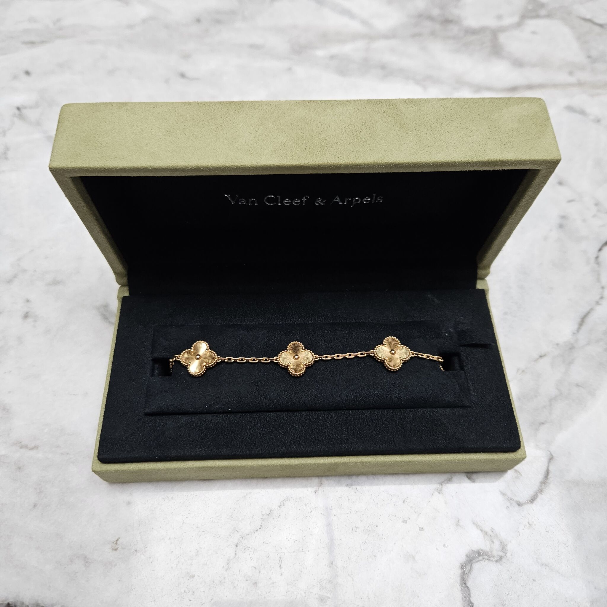 Louis Vuitton Gamle Collection Earrings, Gold - Laulay Luxury