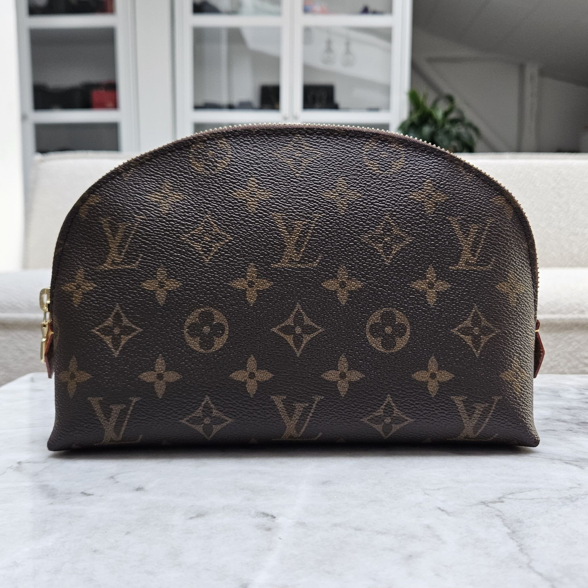 Louis Vuitton Cosmetic Pouch (PM): Unboxing + What's In My Bag