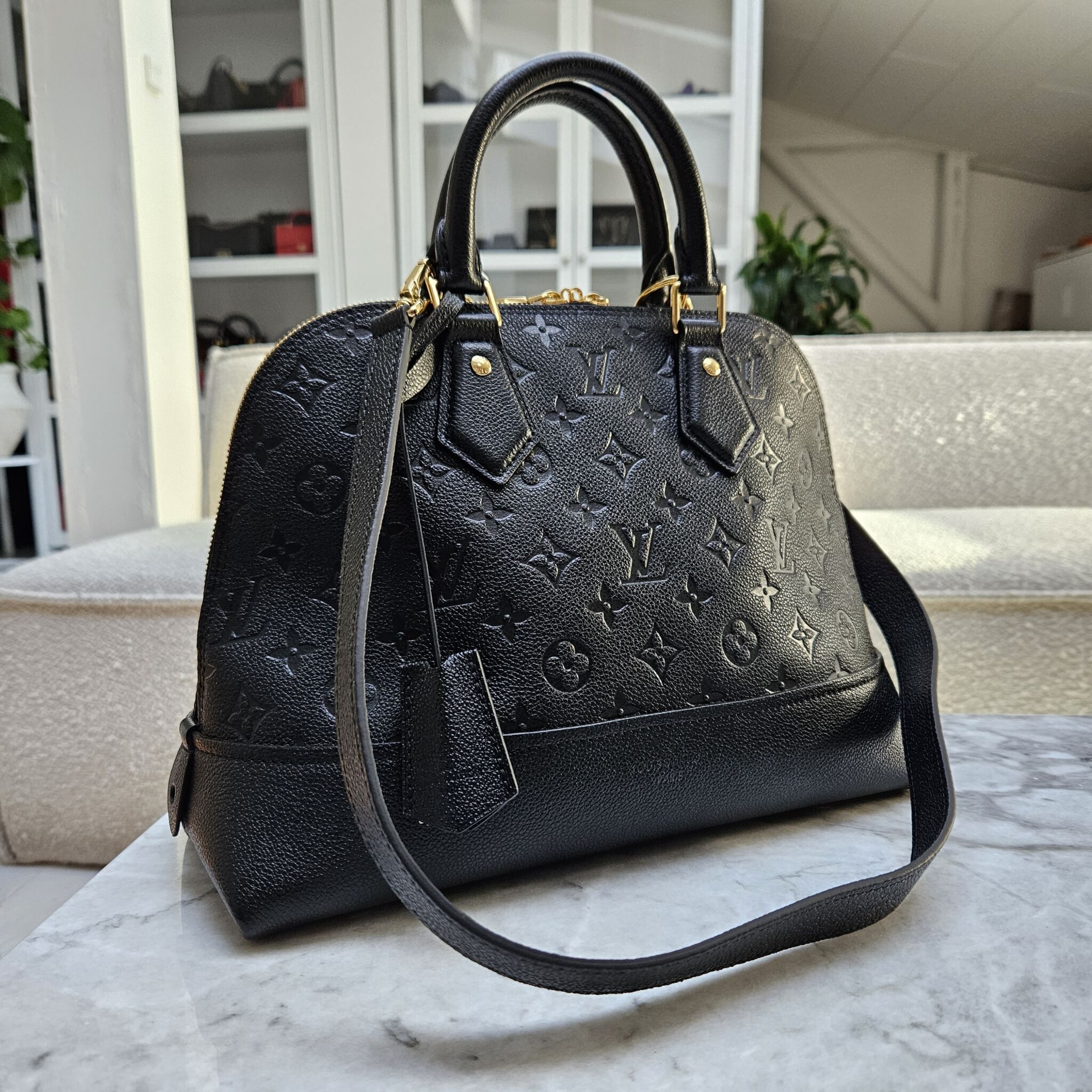 Alma Matters: The Louis Vuitton Neo Alma Bag