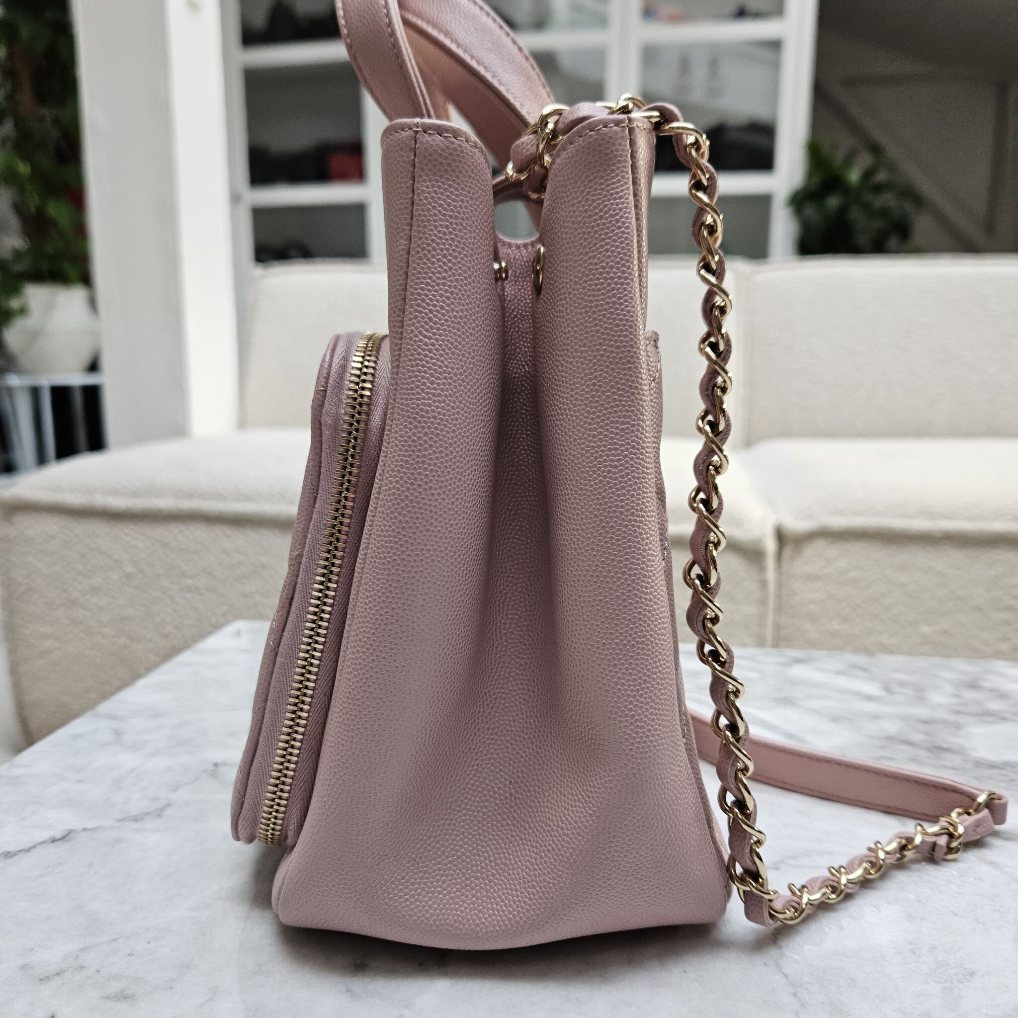Chanel Small Business Affinity Shopper, Caviar, Light Pink LGHW